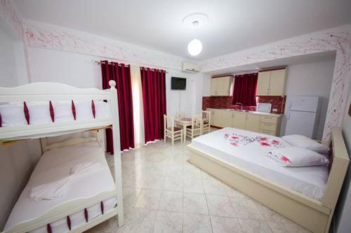 Poseidon Hotel Ksamil Ngoại thất bức ảnh